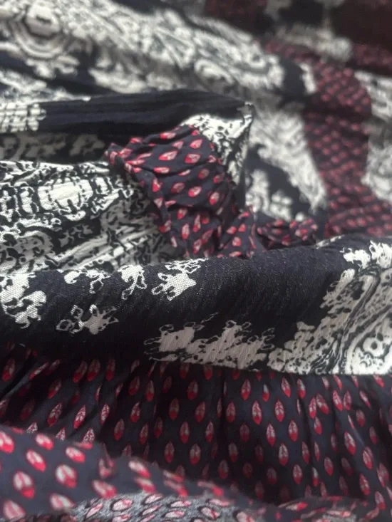 ODDY Navy Blue and White Printed Sleeveless Tunic with Maroon Accents - Picture 4 of 4